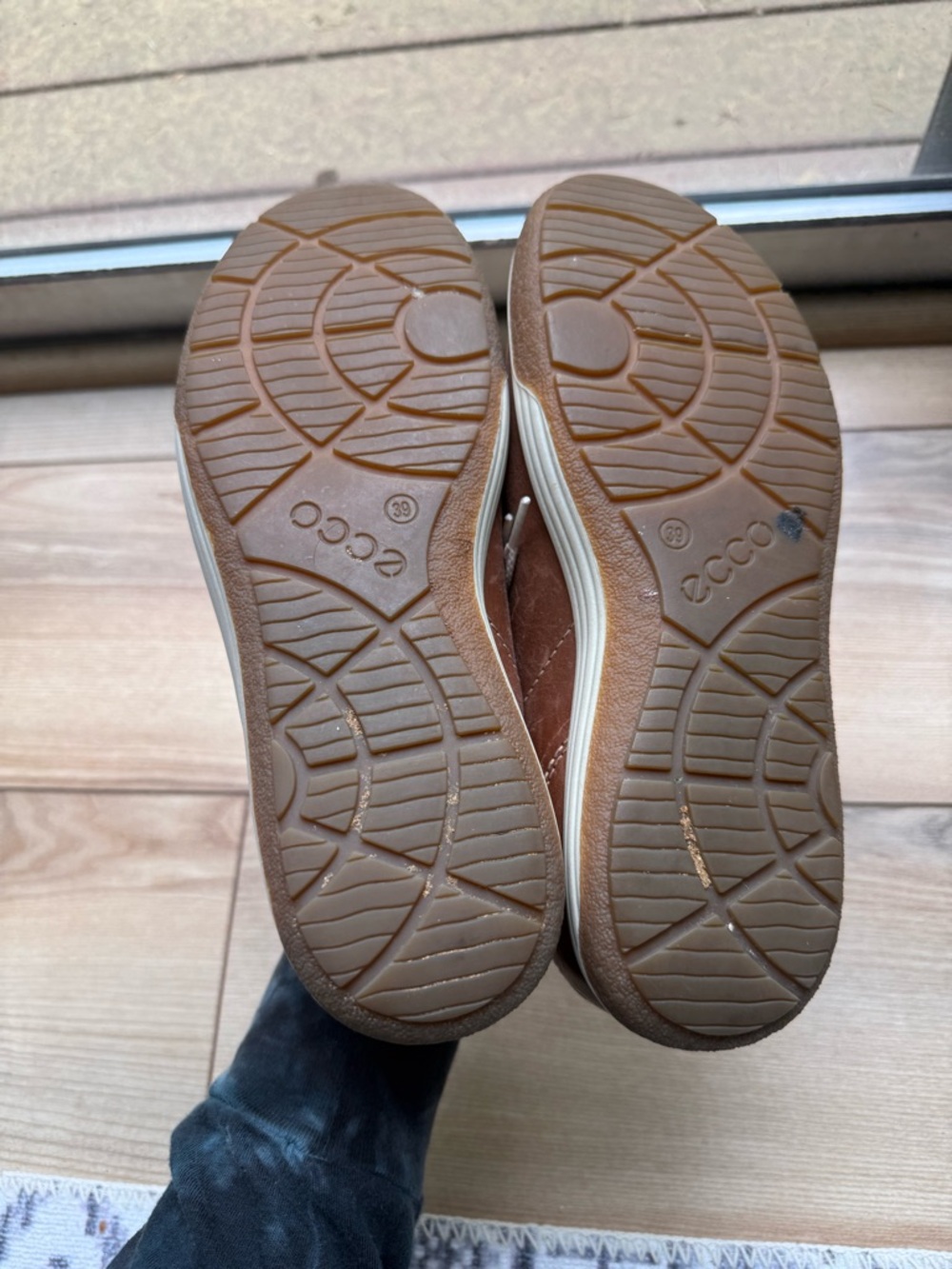 ECCO Brown Leather Sport Tennis Sneakers - Picture 4 of 6